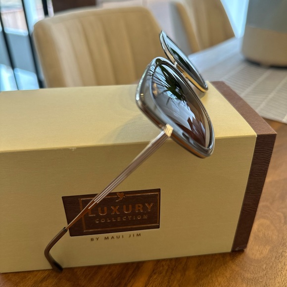 Maui Jim Violet Lake Women’s Sunglasses main image 4